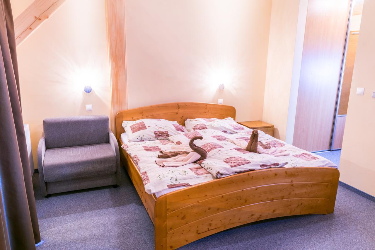 Horský Hotel Kristína Hrustin Exteriér fotografie